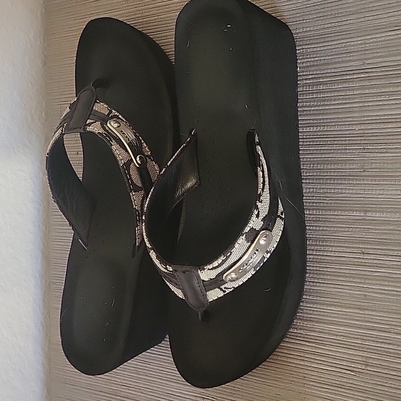 Coach Sandals - Picture 2 of 4